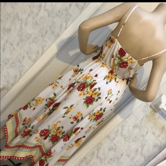 FLORAL PRINT MAXI BOHO DRESS - Picture 5 of 6